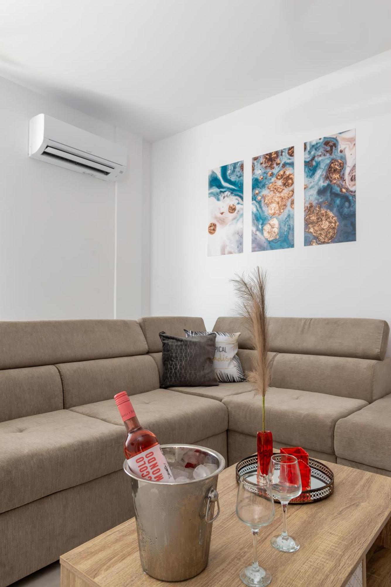 Katerina & Stefanos Family Apartments Archangelos  Exterior photo